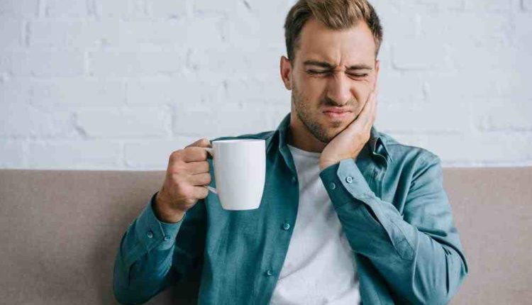 What helps excruciating tooth pain?