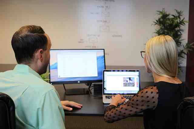 What are the 4 types of digital marketing?
